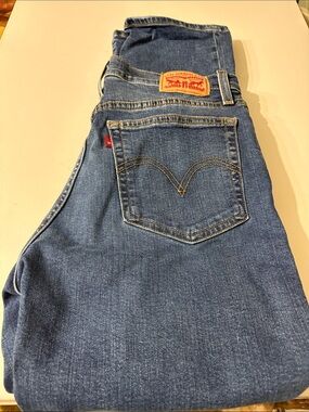 Levi's 501 Women's Straight Blue Denim Jeans with Signature Patch